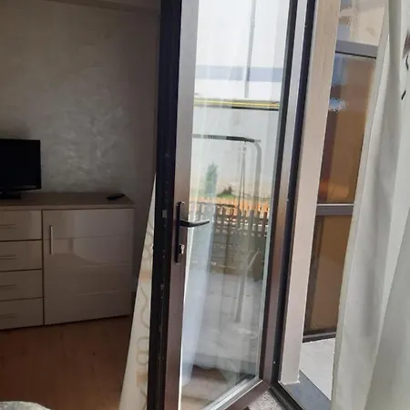 Δωμάτια σε οικογενειακή κατοικία Casa Andrei Năvodari